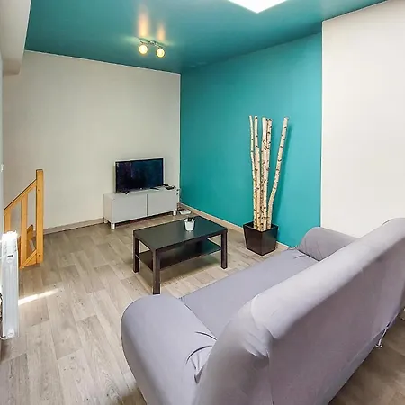 4 Bedroom Awesome In * Champoly