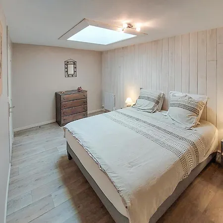 4 Bedroom Awesome In *
