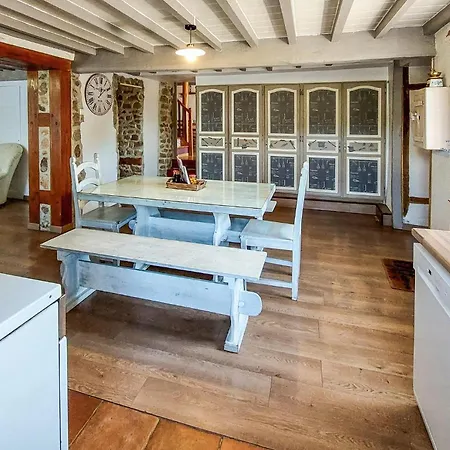 4 Bedroom Awesome In * Champoly
